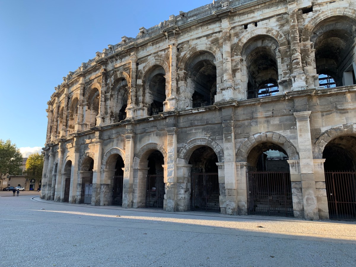 Nîmes
